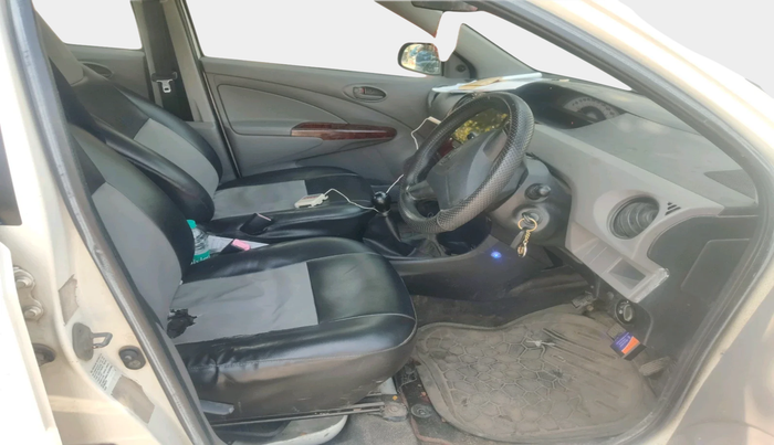 2011 Toyota Etios G, Petrol, Manual, 94,860 km, interior