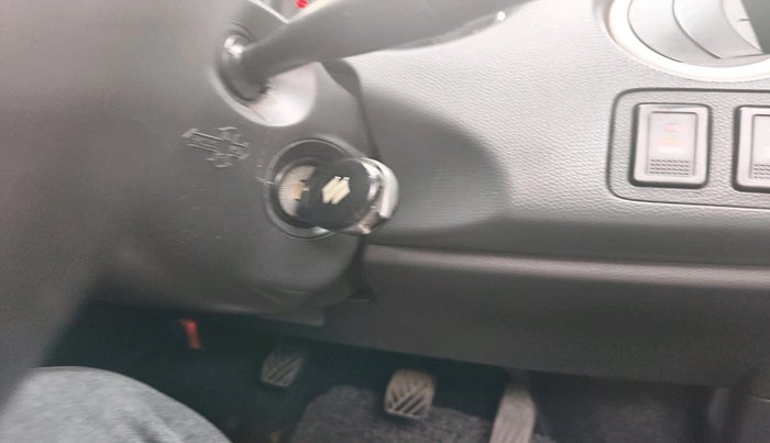 2011 Maruti Swift Dzire VXI, Petrol, Manual, 1,05,033 km, interior