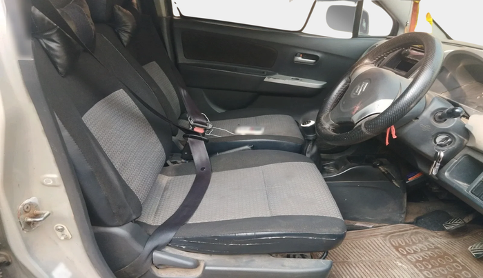 2011 Maruti Wagon R 1.0 LXI, Petrol, Manual, 66,298 km, interior