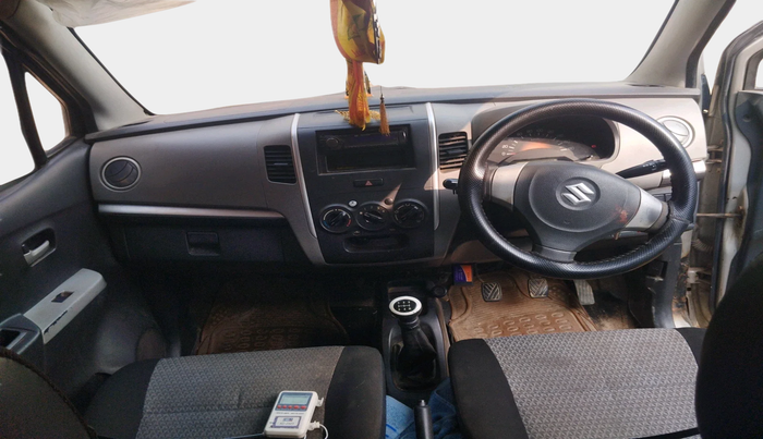 2011 Maruti Wagon R 1.0 LXI, Petrol, Manual, 66,298 km, interior