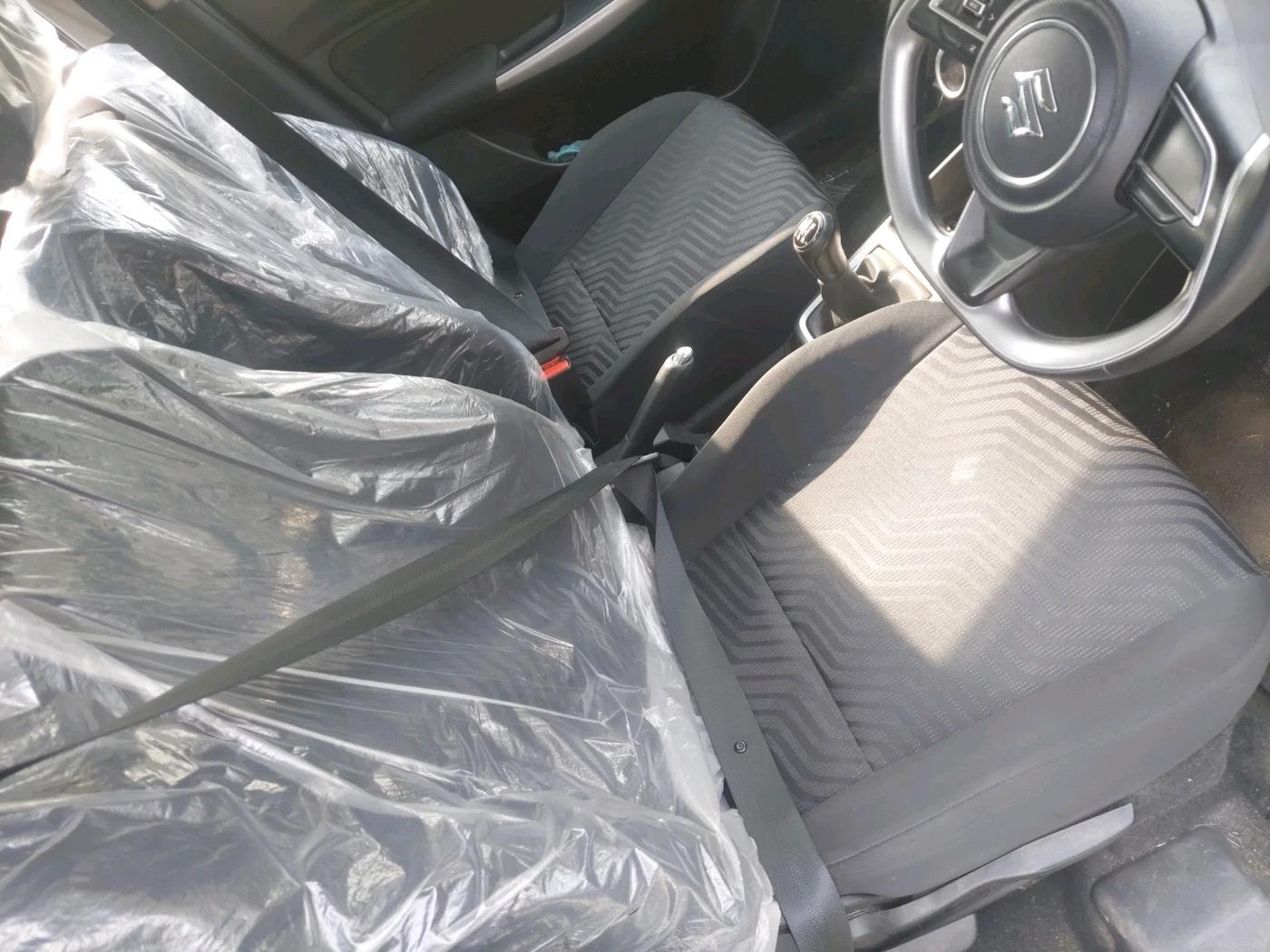 2023 Maruti Swift ZXI, Petrol, Manual, 8,484 km, interior