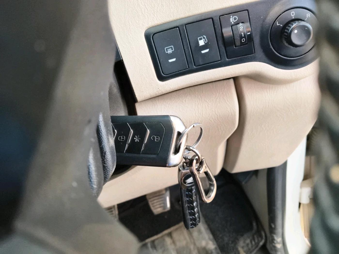 2023 Mahindra SCORPIO CLASSIC S11 7STR, Diesel, Manual, 1,07,676 km, interior