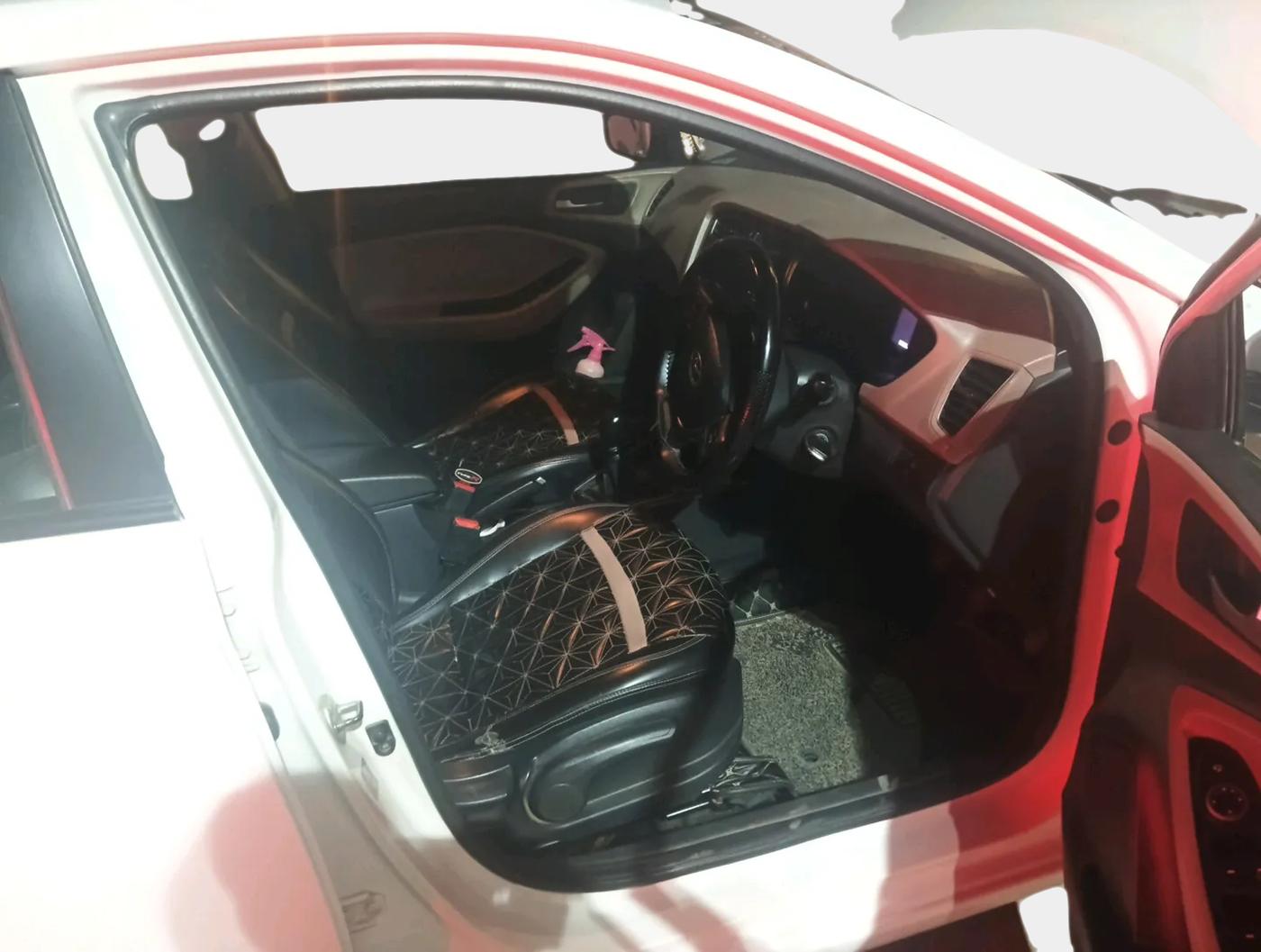 2020 Hyundai Elite i20 SPORTZ PLUS 1.2, Petrol, Manual, 60,323 km, interior