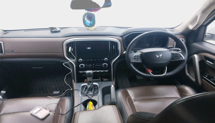 2023 Mahindra SCORPIO-N Z8 L DIESEL AT 2WD 7 STR, Diesel, Automatic, 60,012 km, interior