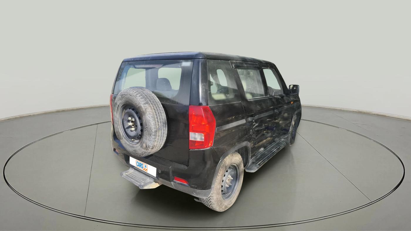 2023 Mahindra BOLERO NEO N8 R, Diesel, Manual, 49,172 km, exterior