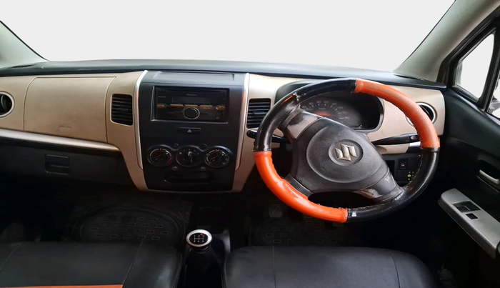 2017 Maruti Wagon R 1.0 LXI CNG, Petrol, Manual, 1,60,129 km, interior