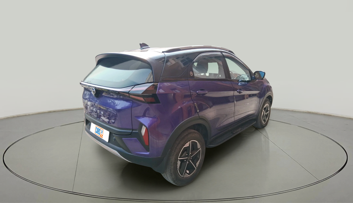 2023 Tata NEXON FEARLESS + SUNROOF DCA DUAL TONE 1.2 PETROL, Petrol, Automatic, 33,613 km, exterior