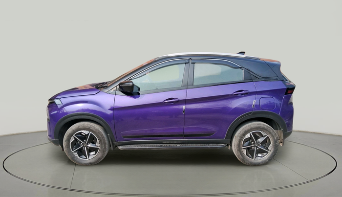 2023 Tata NEXON FEARLESS + SUNROOF DCA DUAL TONE 1.2 PETROL, Petrol, Automatic, 33,613 km, exterior