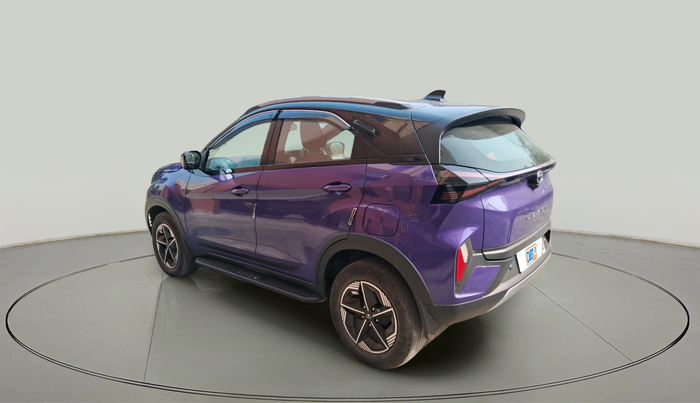 2023 Tata NEXON FEARLESS + SUNROOF DCA DUAL TONE 1.2 PETROL, Petrol, Automatic, 33,613 km, exterior