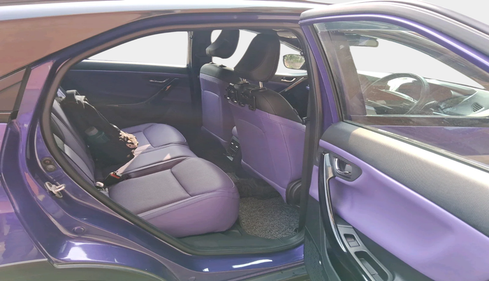 2023 Tata NEXON FEARLESS + SUNROOF DCA DUAL TONE 1.2 PETROL, Petrol, Automatic, 33,613 km, interior