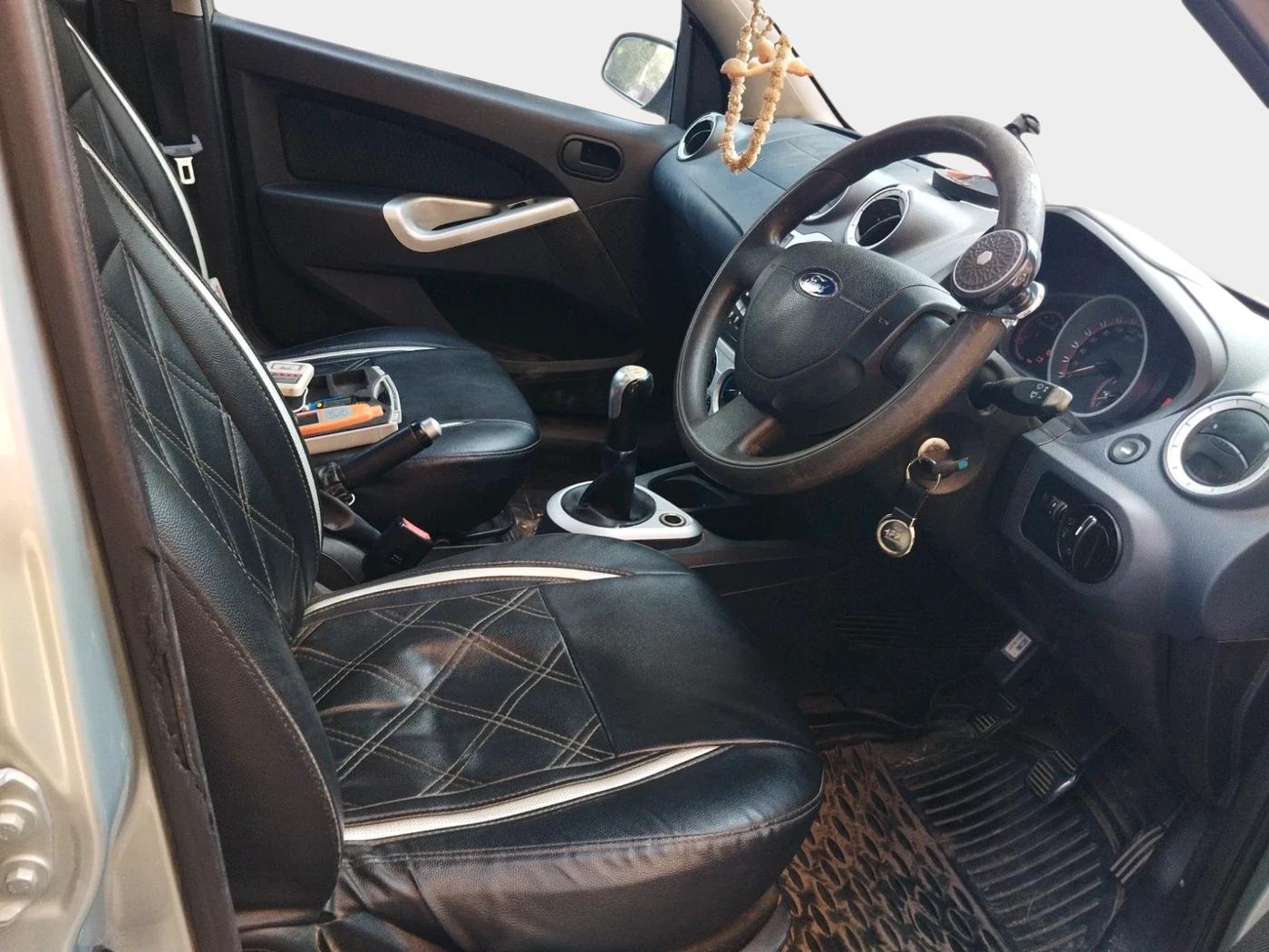 2014 Ford Figo TITANIUM 1.2 PETROL, Petrol, Manual, 82,368 km, interior