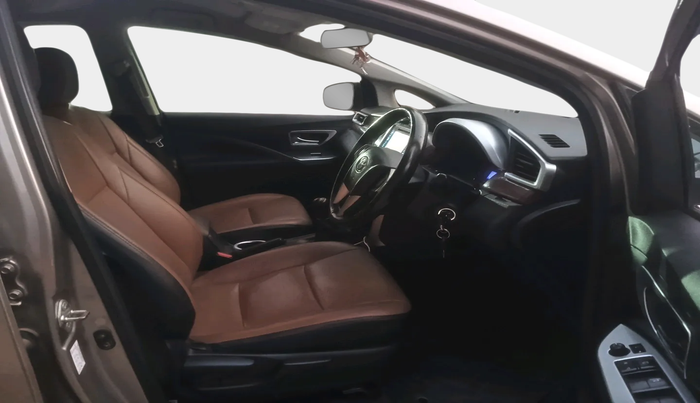 2018 Toyota Innova Crysta 2.4 G 7 STR, Diesel, Manual, 1,15,479 km, interior