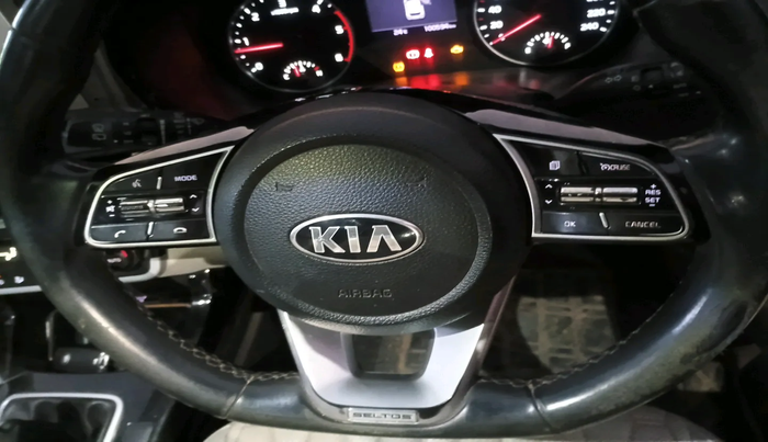 2020 KIA SELTOS HTX 1.5 DIESEL, Diesel, Manual, 1,00,594 km, interior