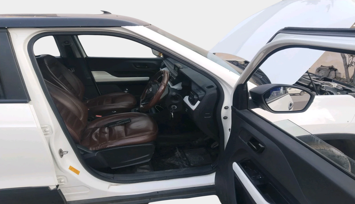 2022 Tata PUNCH PURE MT, Petrol, Manual, 36,903 km, interior