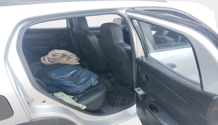 2017 Renault Kwid RXT 1.0 AMT (O), Petrol, Automatic, 76,504 km, interior