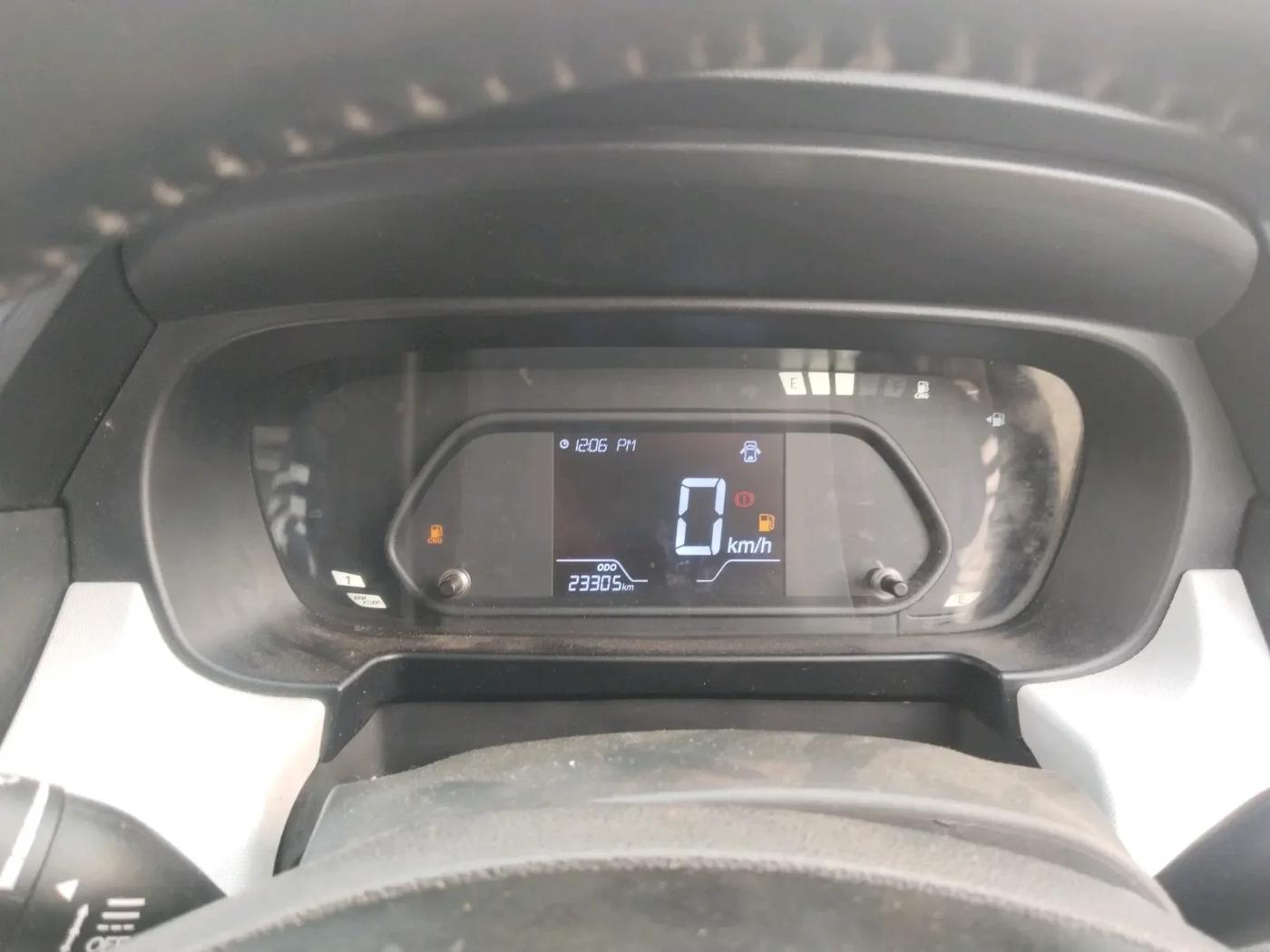 2024 Tata PUNCH PURE MT CNG, Petrol, Manual, 5,30,000 km, interior