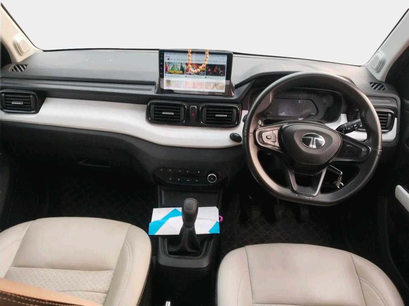 2024 Tata PUNCH PURE MT CNG, Petrol, Manual, 5,30,000 km, interior