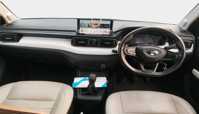 2024 Tata PUNCH PURE MT CNG, Petrol, Manual, 23,305 km, interior