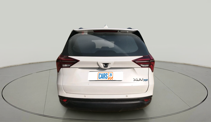 2022 Mahindra XUV700 MX P MT 5 STR, Petrol, Manual, 31,123 km, exterior