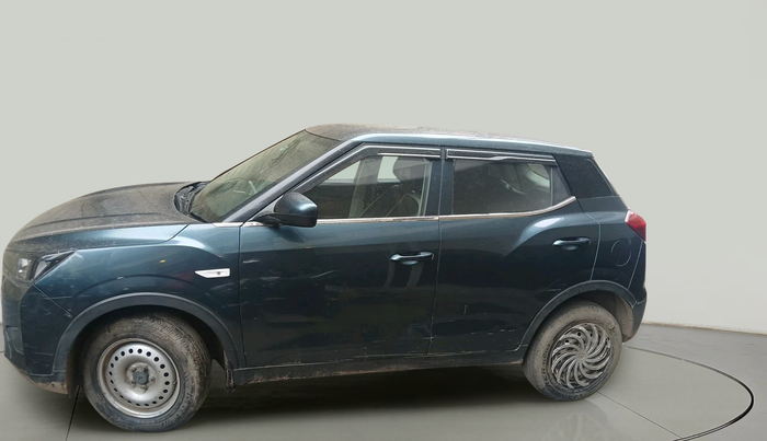 2022 Mahindra XUV300 W4 1.5 DIESEL, Diesel, Manual, 36,456 km, exterior