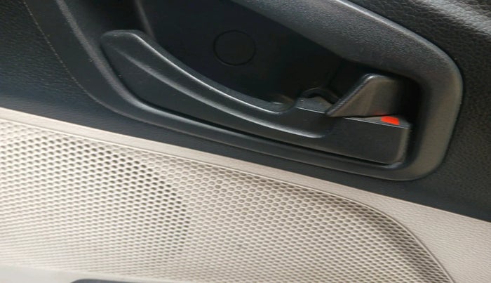 2022 Mahindra XUV300 W4 1.5 DIESEL, Diesel, Manual, 36,456 km, interior