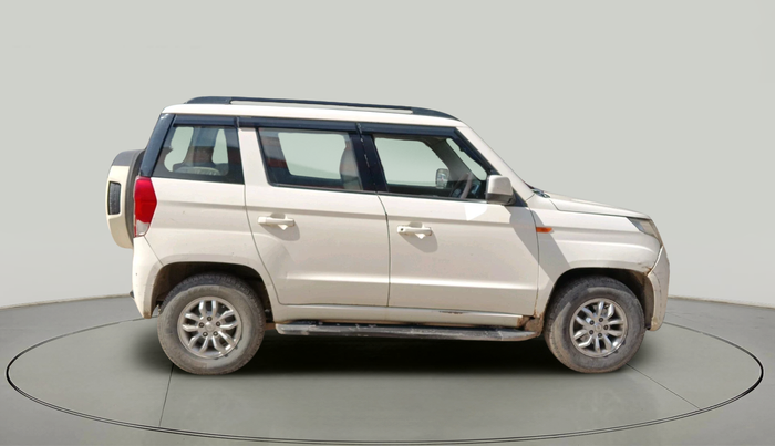 2016 Mahindra TUV300 T8, Diesel, Manual, 74,140 km, exterior