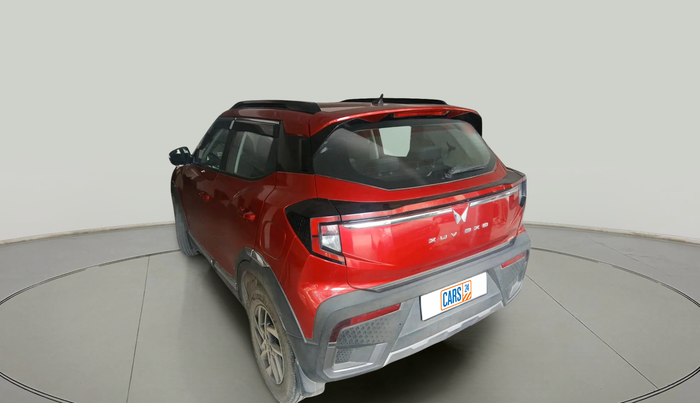 2024 Mahindra XUV 3XO AX5 1.2 L TCMPFi, Petrol, Manual, 43,925 km, exterior