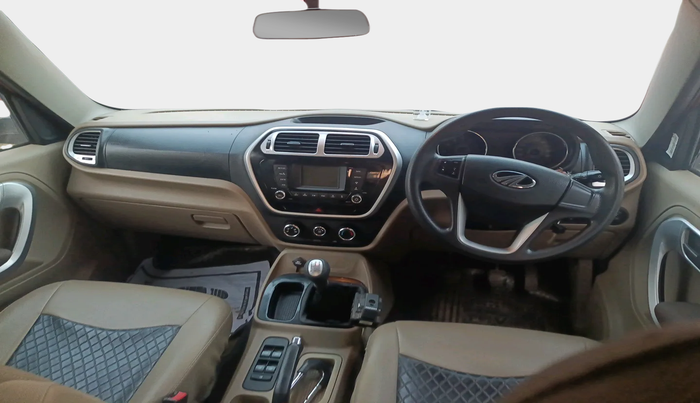2016 Mahindra TUV300 T8, Diesel, Manual, 57,833 km, interior