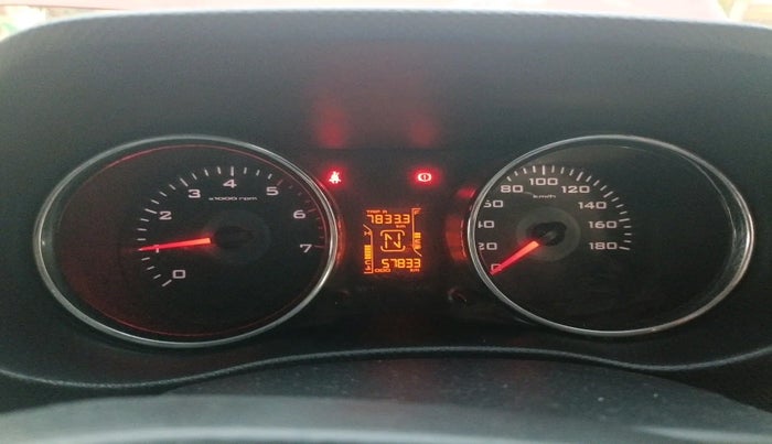 2016 Mahindra TUV300 T8, Diesel, Manual, 57,833 km, interior