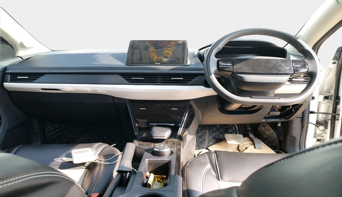 2024 Tata NEXON Pure S 1.2 Revotron 6AMT, Petrol, Automatic, 11,084 km, interior