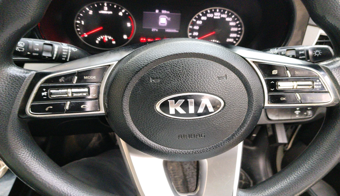 2020 KIA SELTOS HTK PLUS 1.5 DIESEL, Diesel, Manual, 1,43,009 km, interior