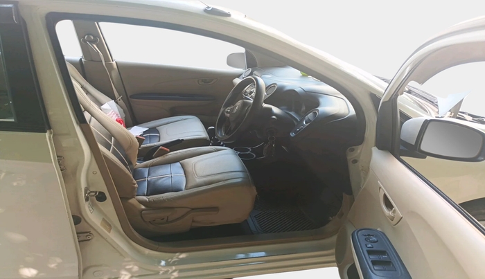 2015 Honda Brio S MT, Petrol, Manual, 87,219 km, interior