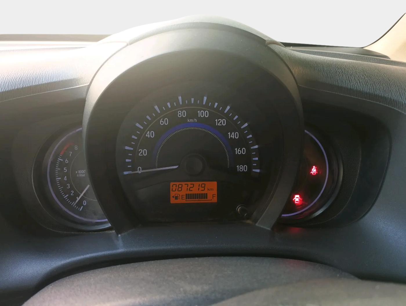 2015 Honda Brio S MT, Petrol, Manual, 87,219 km, interior