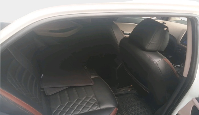 2018 Hyundai Elite i20 SPORTZ 1.2, Petrol, Manual, 1,00,384 km, interior