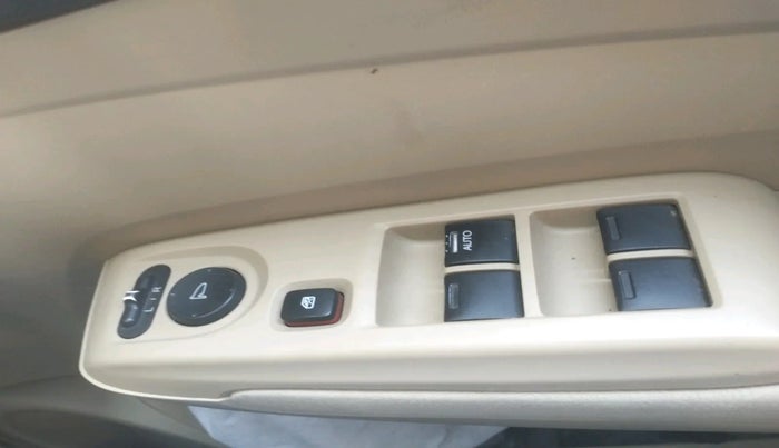 2013 Honda City 1.5L I-VTEC S MT, Petrol, Manual, 1,00,706 km, interior