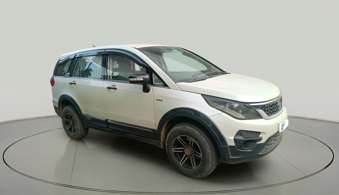 2017 Tata Hexa XE 4X2 7 STR, Diesel, Manual, 2,76,447 km, exterior