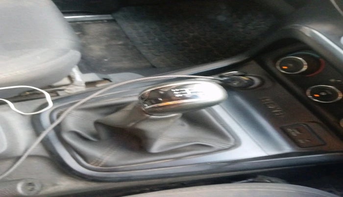 2017 Tata Hexa XE 4X2 7 STR, Diesel, Manual, 2,76,447 km, interior