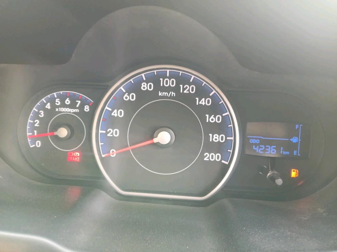 2015 Hyundai i10 MAGNA 1.1, CNG, Manual, 42,361 km, interior