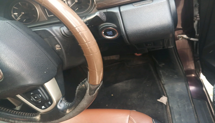 2016 Toyota Innova Crysta 2.8 ZX AT 7 STR, Diesel, Automatic, 2,81,553 km, interior