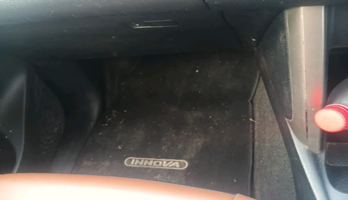 2016 Toyota Innova Crysta 2.8 ZX AT 7 STR, Diesel, Automatic, 2,81,553 km, interior