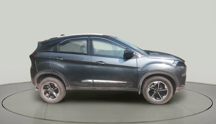 2024 Tata NEXON FEARLESS + AMT DUAL TONE 1.5 DIESEL, Diesel, Automatic, 26,258 km, exterior