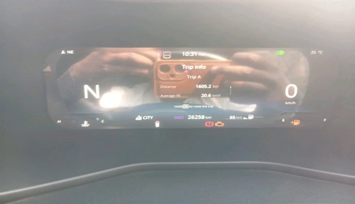 2024 Tata NEXON FEARLESS + AMT DUAL TONE 1.5 DIESEL, Diesel, Automatic, 26,258 km, interior