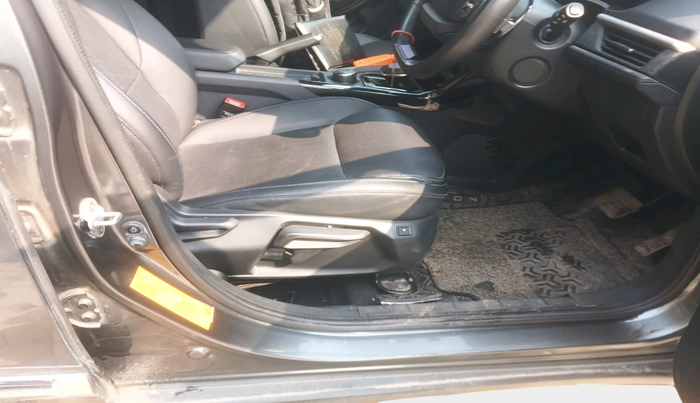 2024 Tata NEXON FEARLESS + AMT DUAL TONE 1.5 DIESEL, Diesel, Automatic, 26,258 km, interior