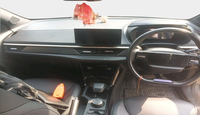 2024 Tata NEXON FEARLESS + AMT DUAL TONE 1.5 DIESEL, Diesel, Automatic, 26,258 km, interior