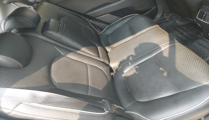 2017 Hyundai Creta SX PLUS AT 1.6 PETROL, Petrol, Automatic, 70,616 km, interior