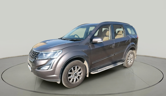 2018 Mahindra XUV500 W9 AT, Diesel, Automatic, 93,519 km, exterior