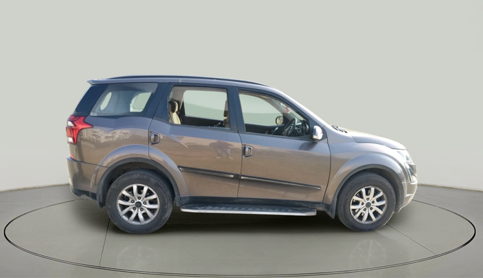 2018 Mahindra XUV500 W9 AT, Diesel, Automatic, 93,519 km, exterior