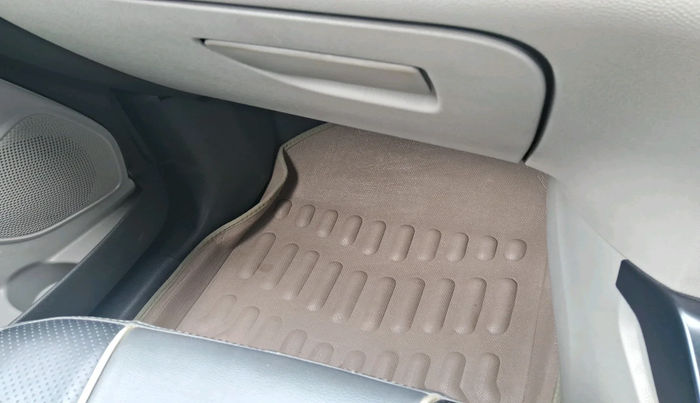 2017 Ford Ecosport TREND 1.5L DIESEL, Diesel, Manual, 1,11,555 km, interior