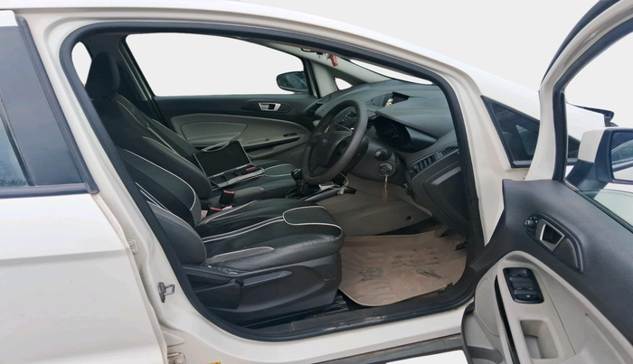 2017 Ford Ecosport TREND 1.5L DIESEL, Diesel, Manual, 1,11,555 km, interior