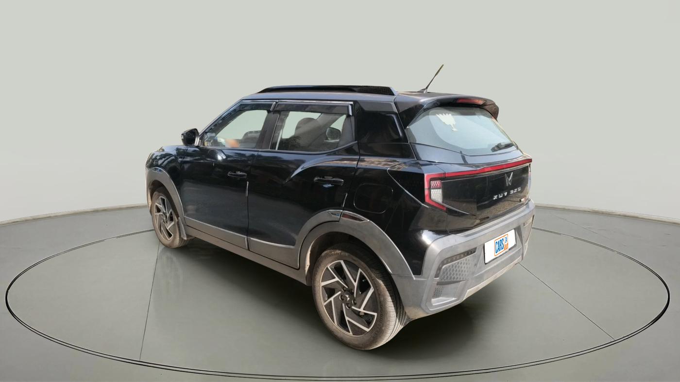2024 Mahindra XUV 3XO AX7 1.5 Turbo Diesel, Diesel, Manual, 5,982 km, exterior